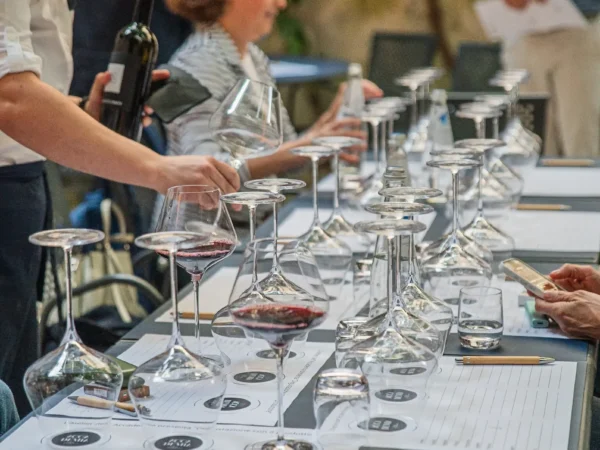 Serata di degustazione di vini trentini al Bar Atelier dell'Hotel Accademia Trento